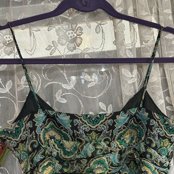 Laundry size Small / silk /new beautiful lightweight summer spaghetti strap tank - Picture 5 of 6